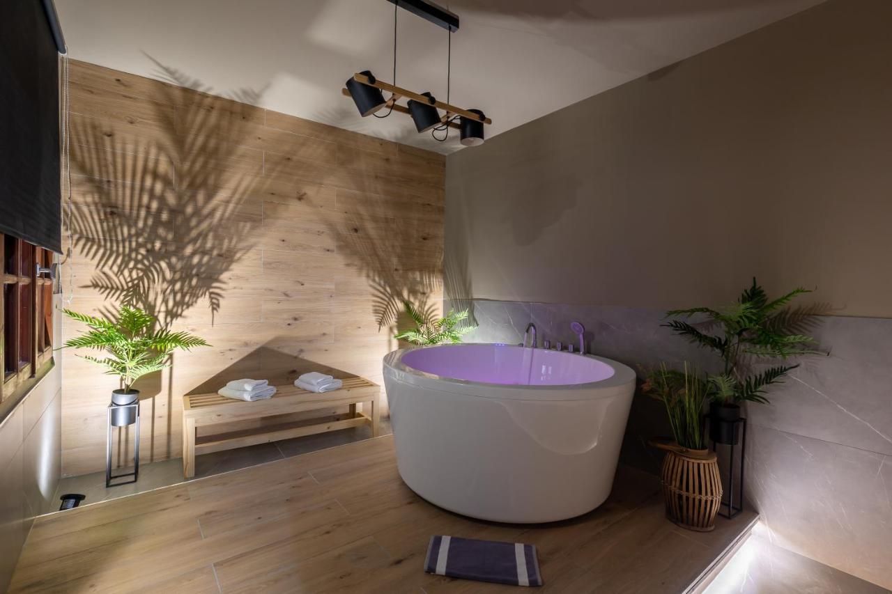 דירות אתונה Noho Boutique , Premium Living Dikeou 8 מראה חיצוני תמונה