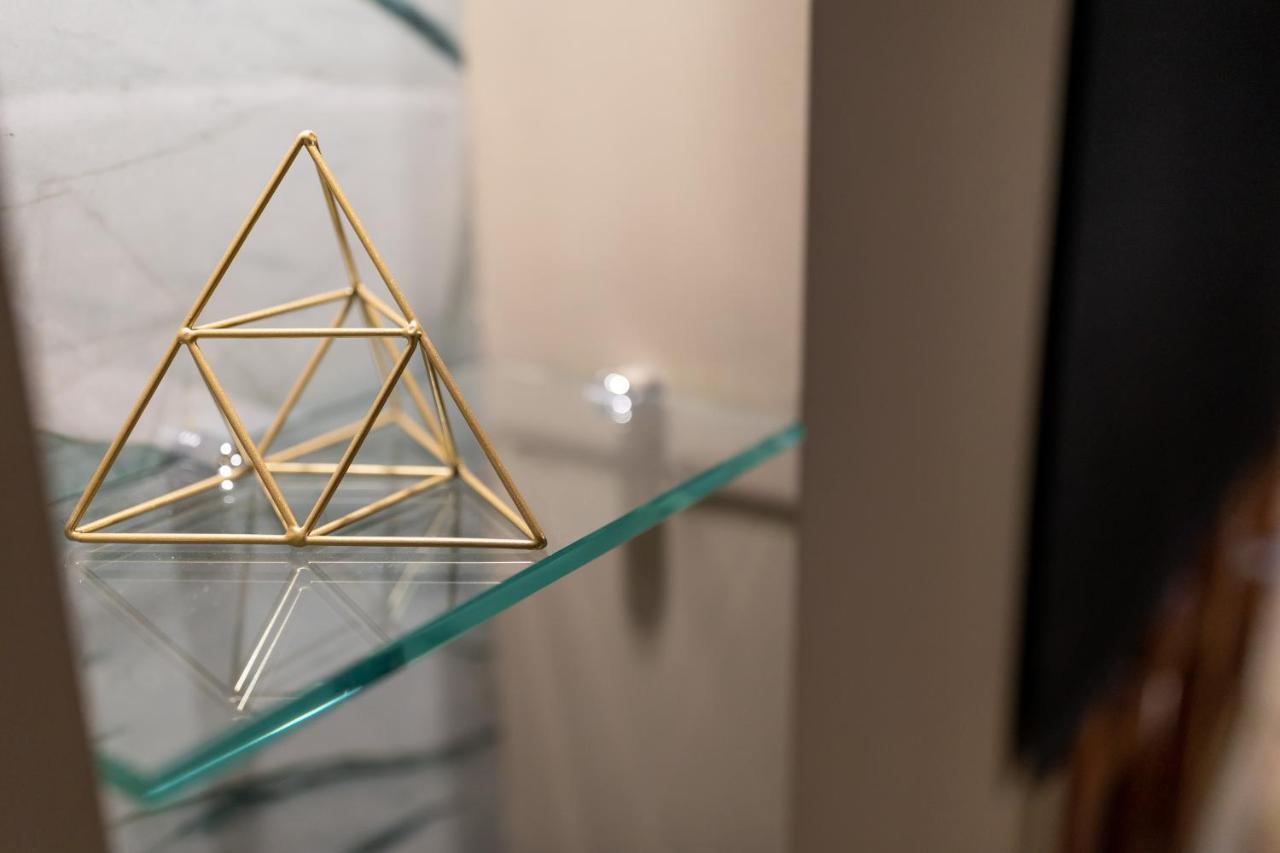 דירות אתונה Noho Boutique , Premium Living Dikeou 8 מראה חיצוני תמונה