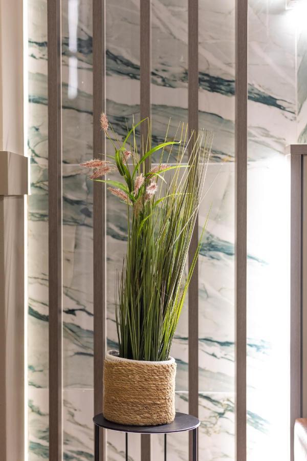 דירות אתונה Noho Boutique , Premium Living Dikeou 8 מראה חיצוני תמונה