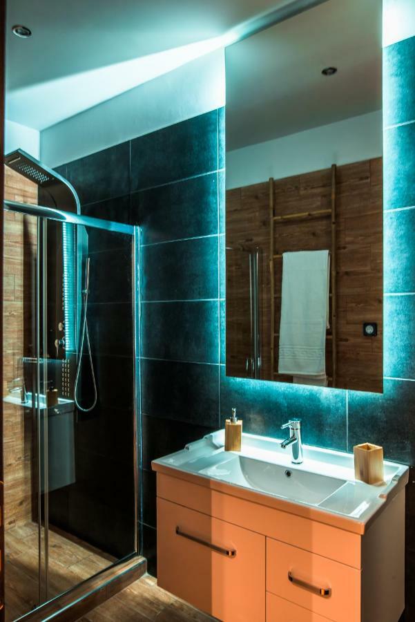 דירות אתונה Noho Boutique , Premium Living Dikeou 8 מראה חיצוני תמונה