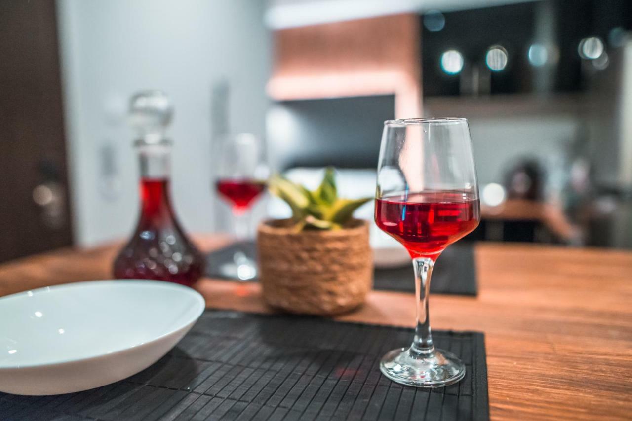 דירות אתונה Noho Boutique , Premium Living Dikeou 8 מראה חיצוני תמונה